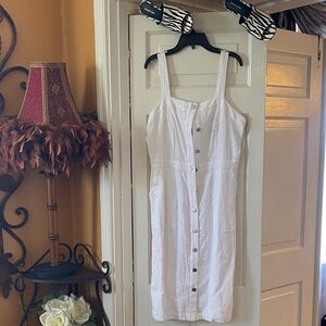 Skies Are Blue White Button-Down Chemise